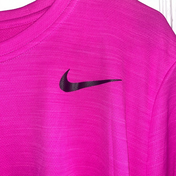Nike Dri-Fit Pink T-Shirt - Picture 2 of 4